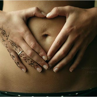 aimer se regarder le nombril